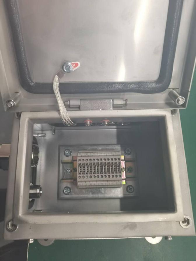 1-Stainless_Steel_Junction_Box.png
